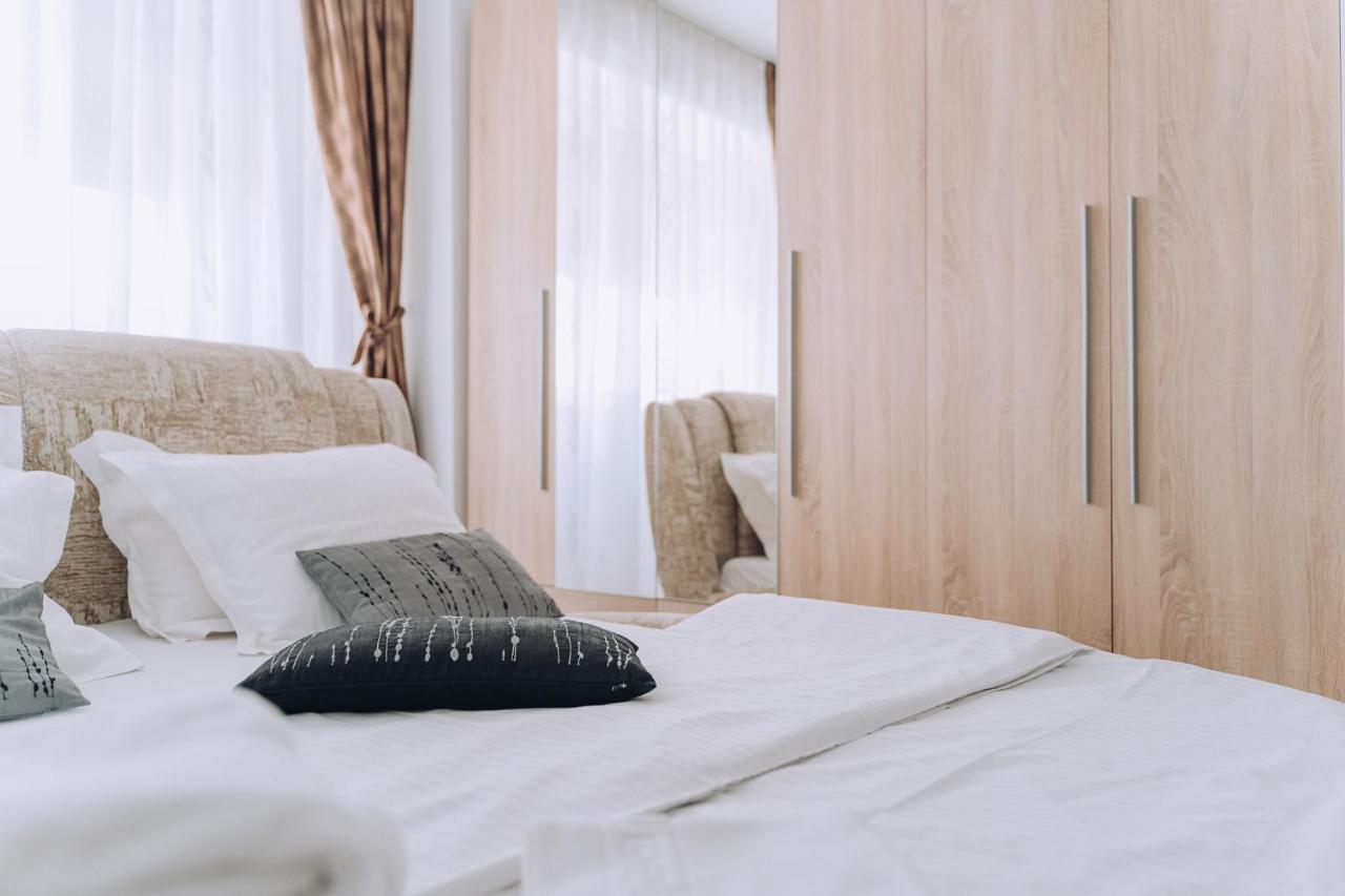 Class Deluxe Apartments Oradea Dış mekan fotoğraf