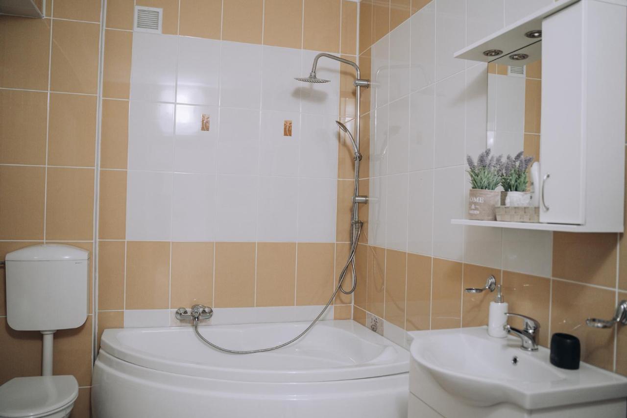 Class Deluxe Apartments Oradea Dış mekan fotoğraf